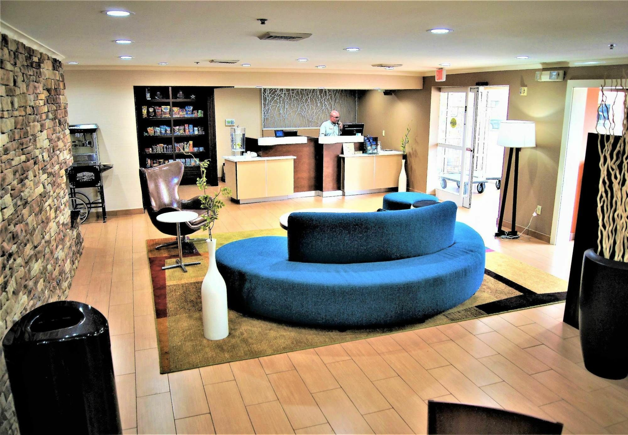 Garner Hotel Macon West By Ihg Exterior foto